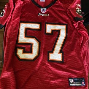 TAMPA BAY WOMENS BUCS JERSEY XL
